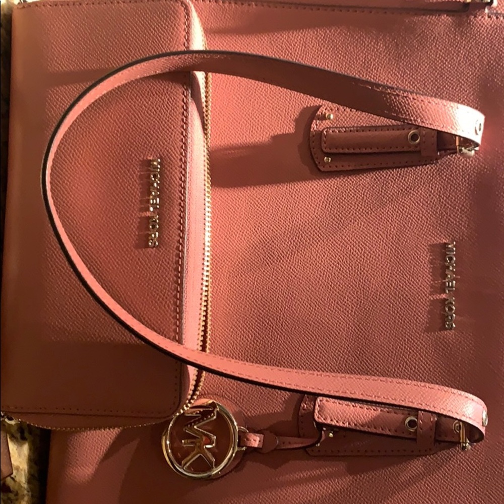 Michale Kors Purse and a hand bag wallet